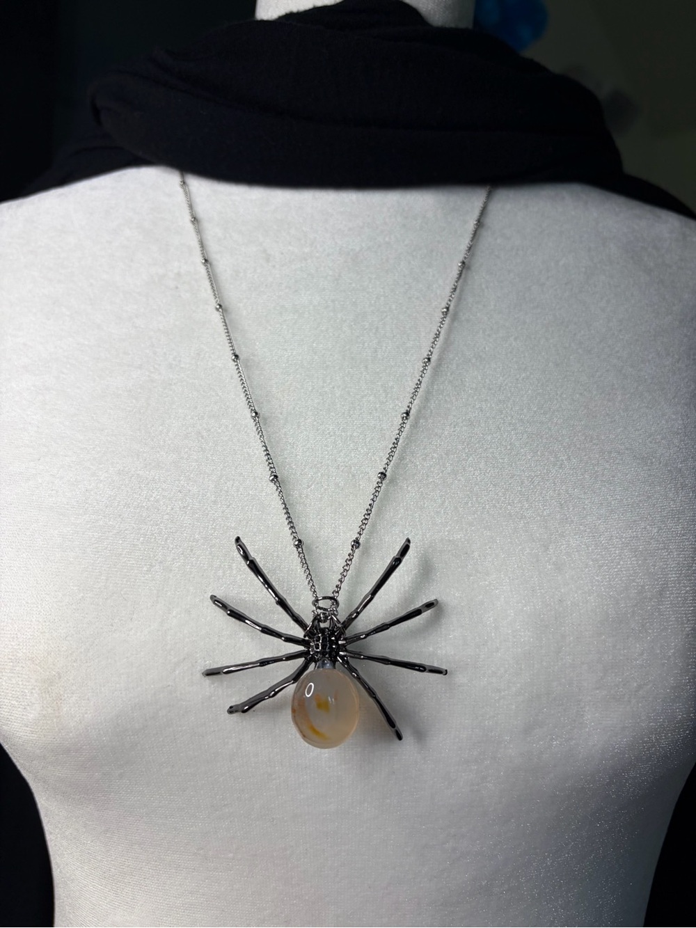 Natural Flower Agate Spider Pendant Necklace 27” Silver Tone Chain - Picture 2 of 4